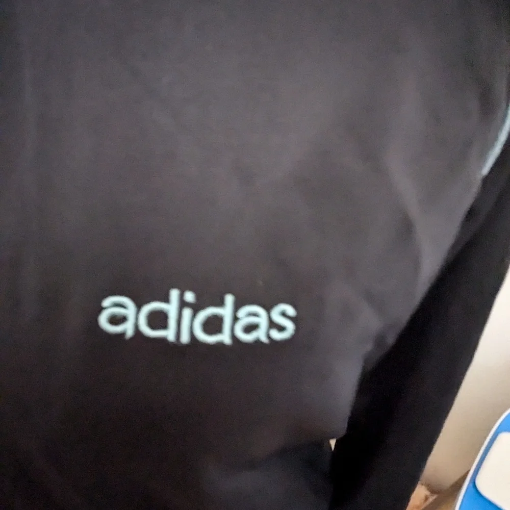 Adidas Jacket with Blue Accents - Picture 4 of 8